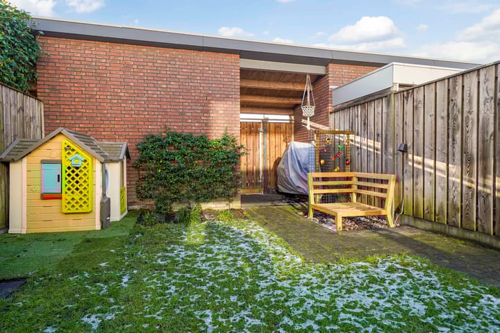 Photo 26 of Kapelaan Sleegersstraat 33