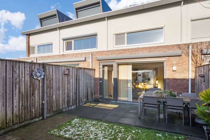 Photo 27 of Kapelaan Sleegersstraat 33