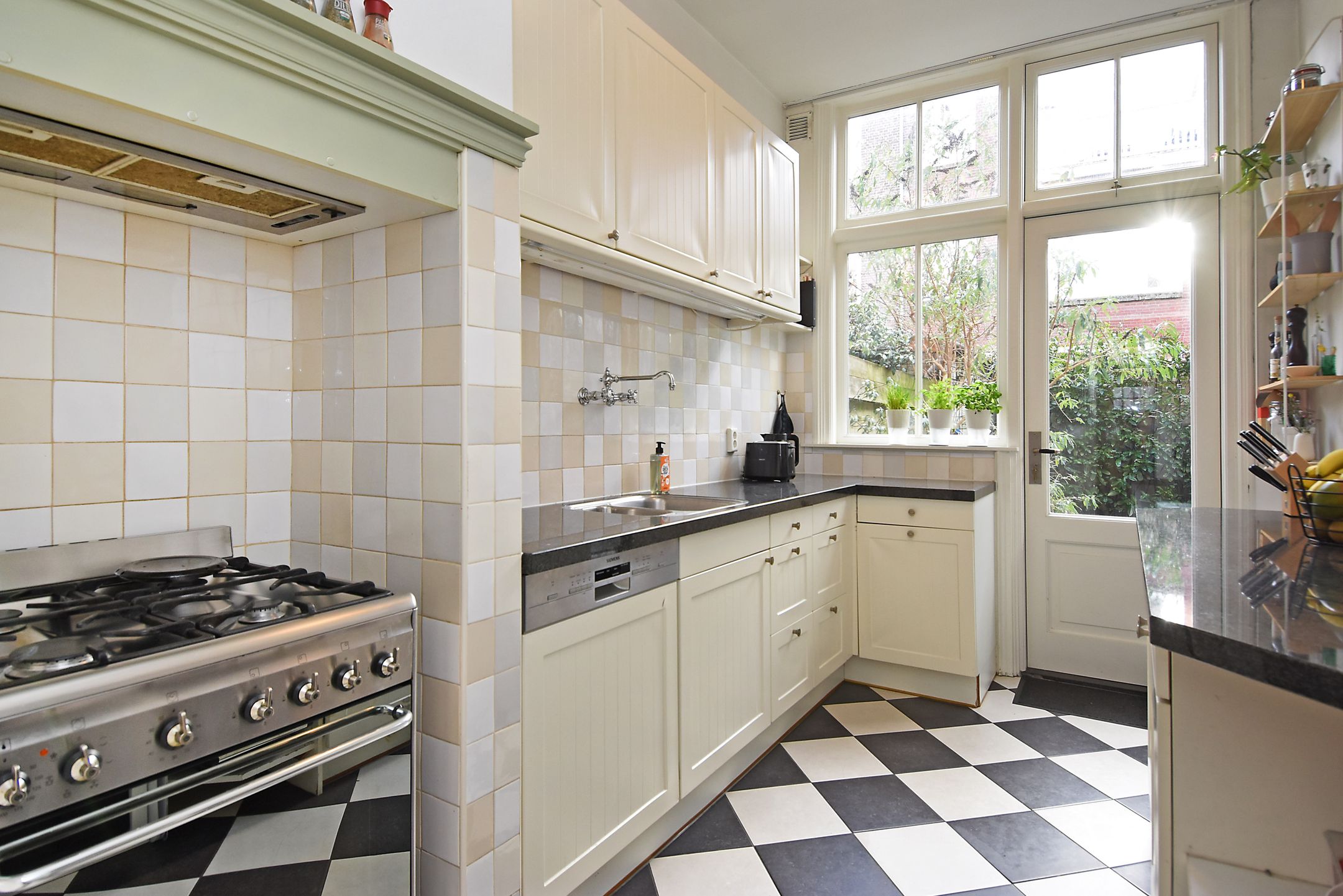 Foto 24 van Buijs Ballotstraat 82