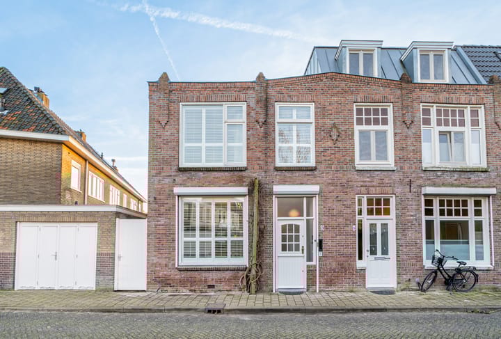 Foto 1 van Badstraat 3