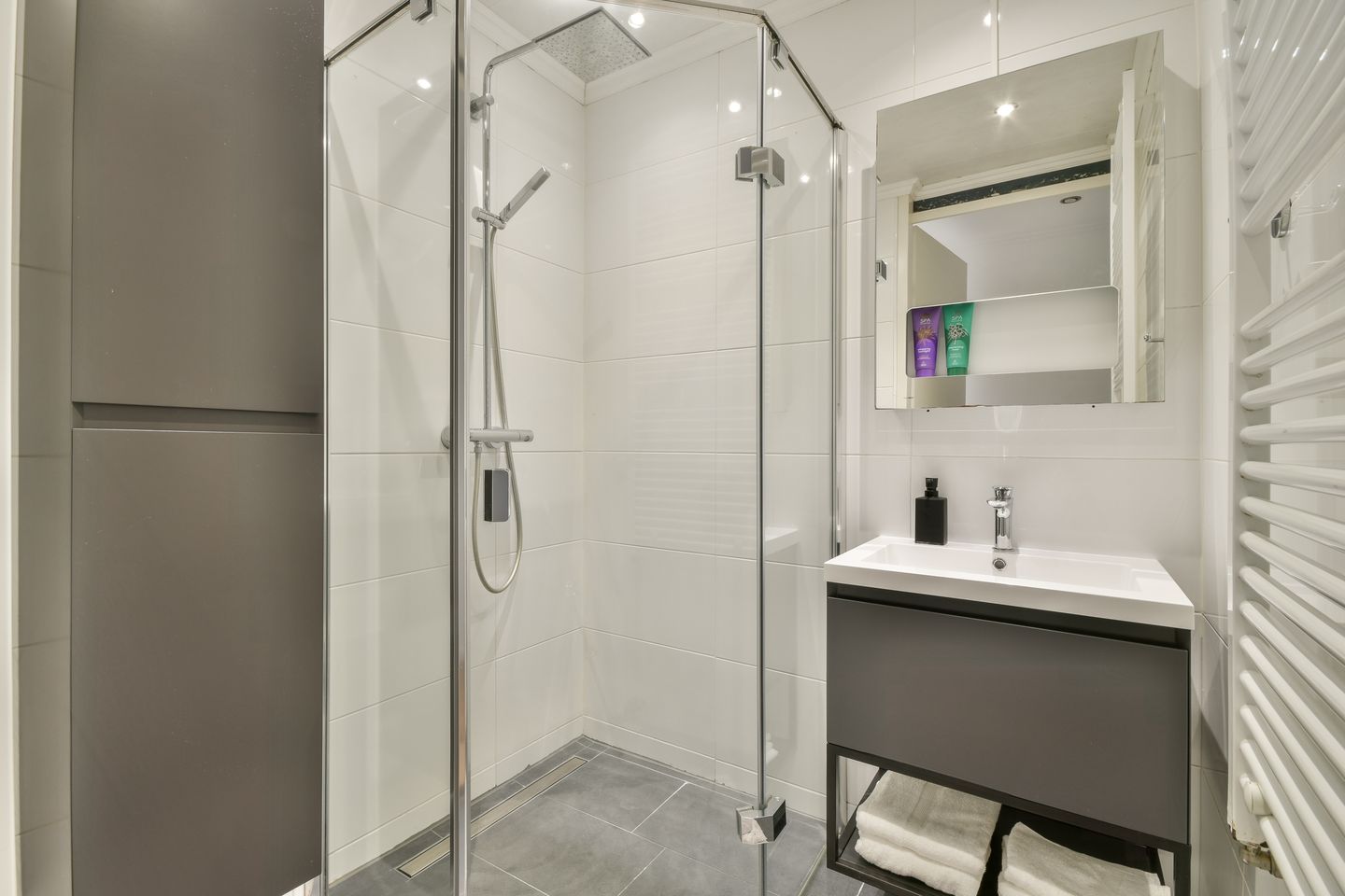 Foto 19 van Emmy Andriessestraat 405