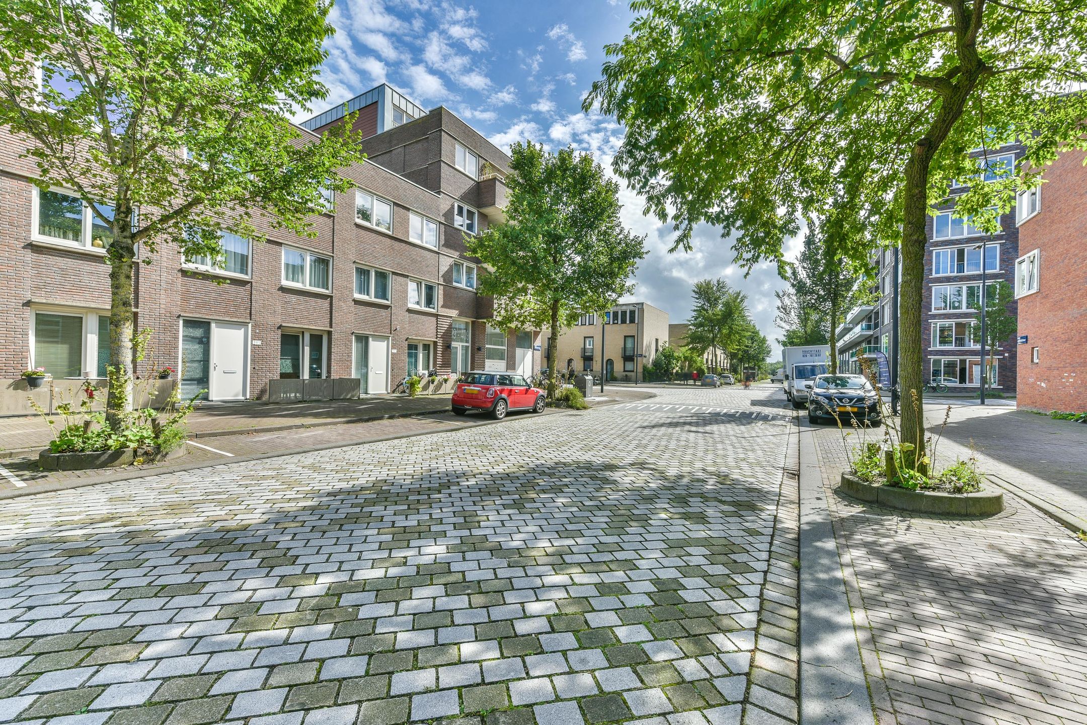 Foto 21 van Emmy Andriessestraat 405