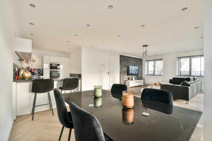 Foto 8 van Emmy Andriessestraat 405