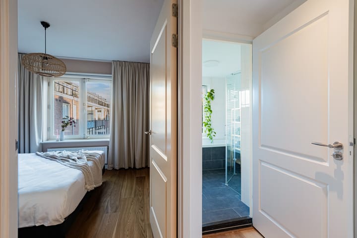 Foto 16 van Marowijnestraat 14-3