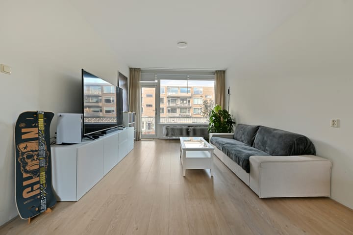 Foto 16 van Christiaan Huygensplein 8-1