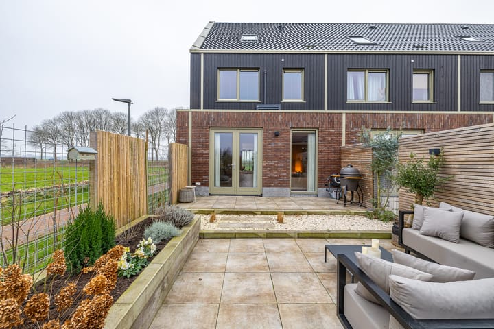 Foto 32 van Pijlkruid 69