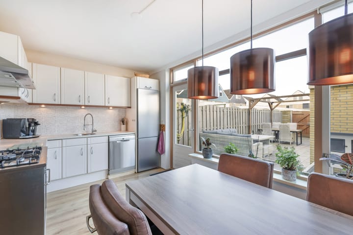 Foto 10 van Themislaan 66