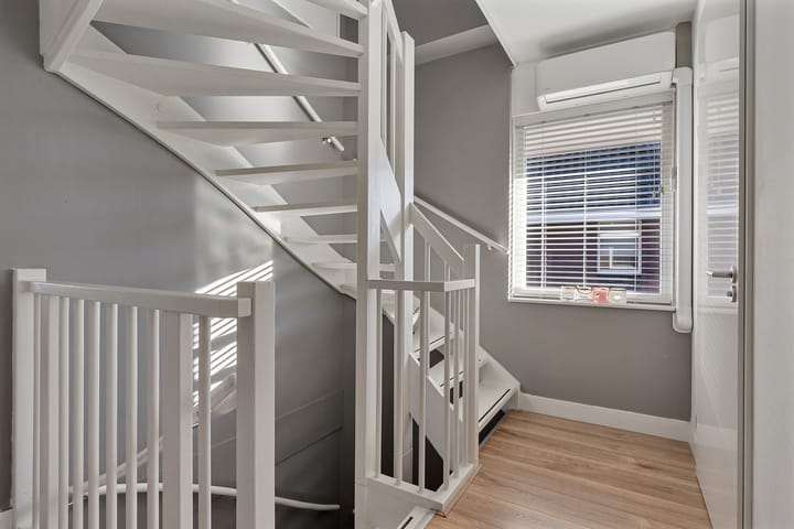 Foto 31 van Prof dr Cleveringastraat 36