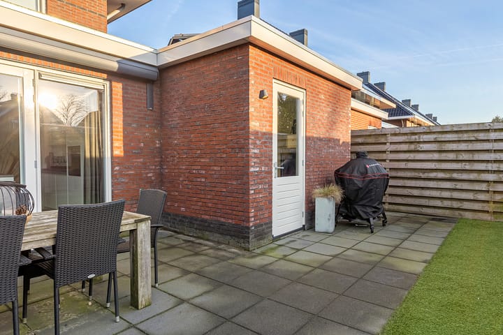 Foto 40 van Prof dr Cleveringastraat 36