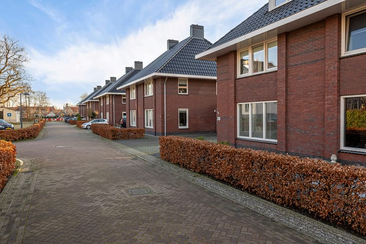 Foto 42 van Prof dr Cleveringastraat 36