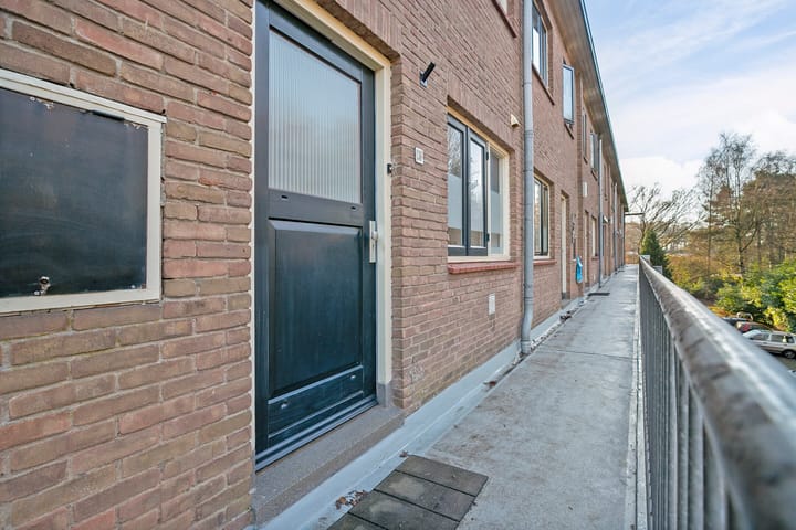 Foto 9 van van Heutszlaan 136-1