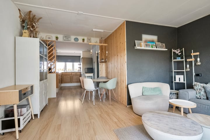 Foto 17 van van Heutszlaan 136-1