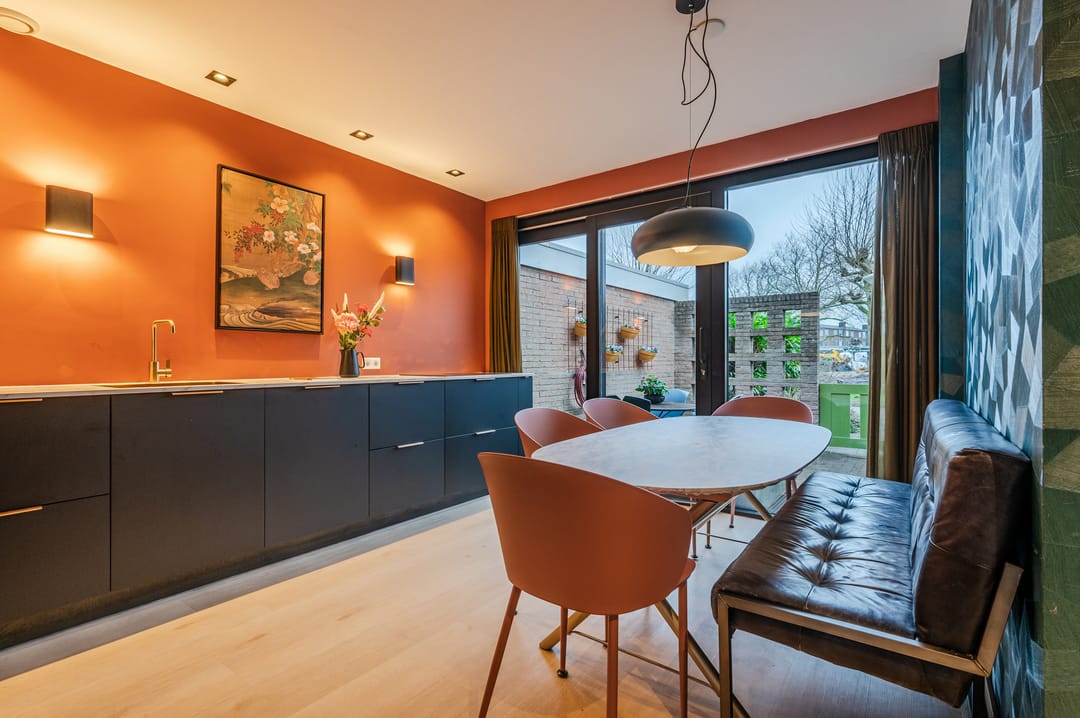 Foto 8 van von Sieboldstraat 6