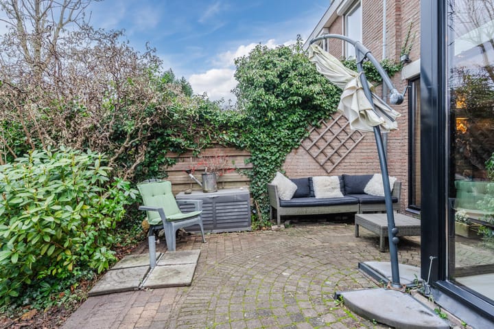 Foto 46 van von Sieboldstraat 6