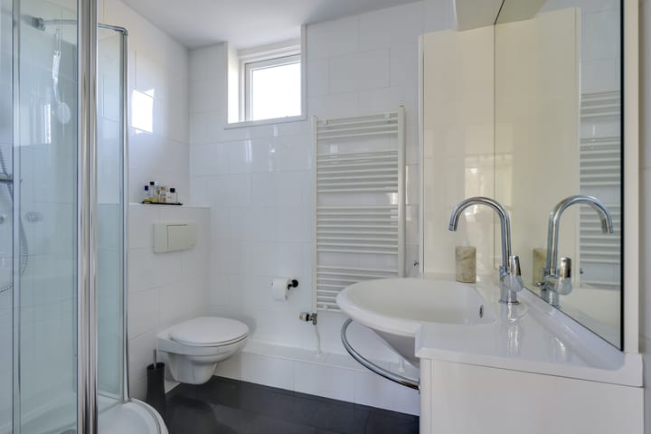 Foto 19 van van Bennekomweg 85