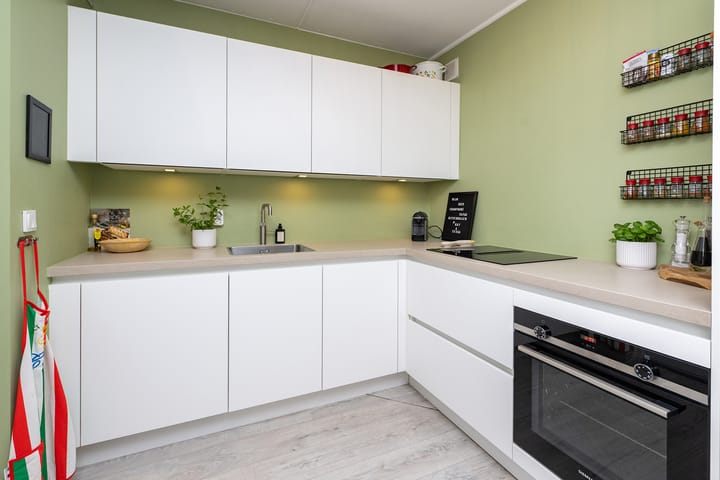 Photo 11 of Beukenstraat 80