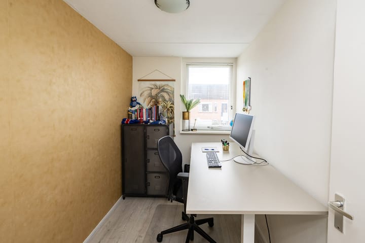 Photo 19 of Beukenstraat 80