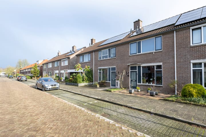 Photo 32 of Beukenstraat 80