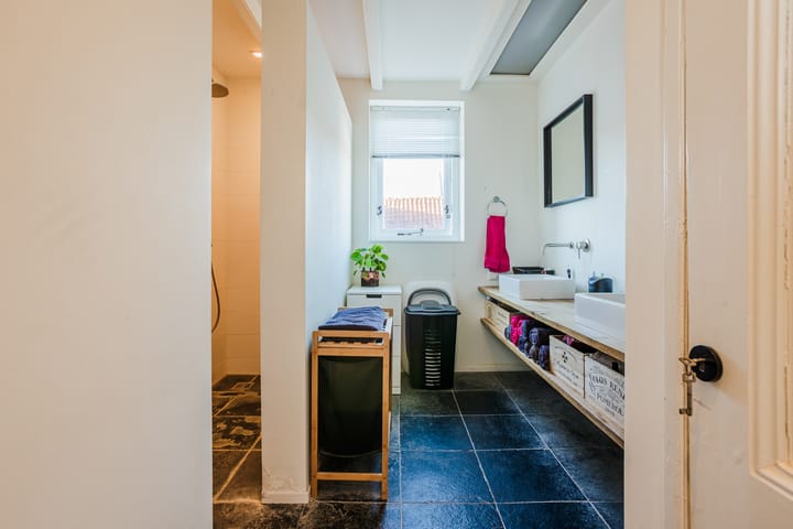 Foto 24 van Burgemeester Goeman Borgesiusstraat 58