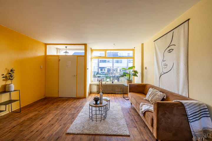 Photo 8 of Schaepmanstraat 64