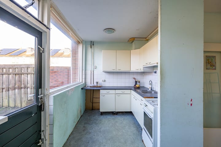 Photo 12 of Schaepmanstraat 64