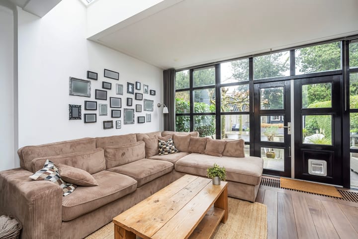 Foto 9 van Brederostraat 21