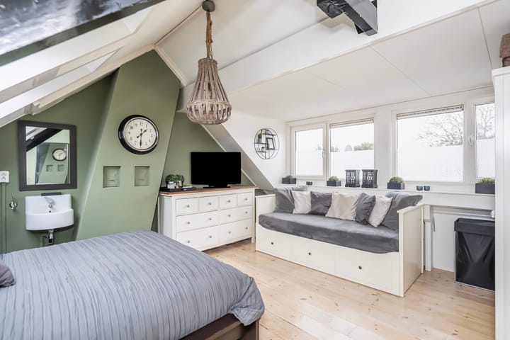 Foto 30 van Brederostraat 21