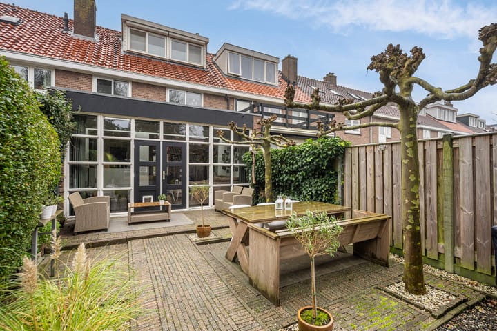 Foto 33 van Brederostraat 21