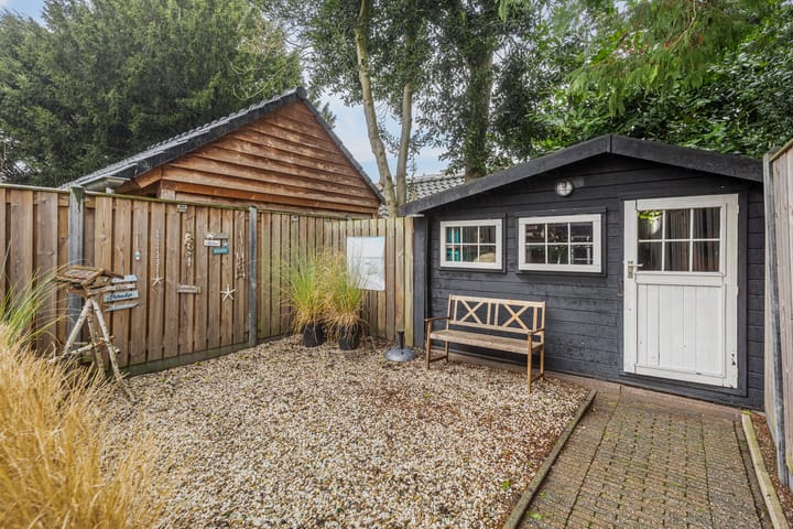 Foto 32 van Brederostraat 21