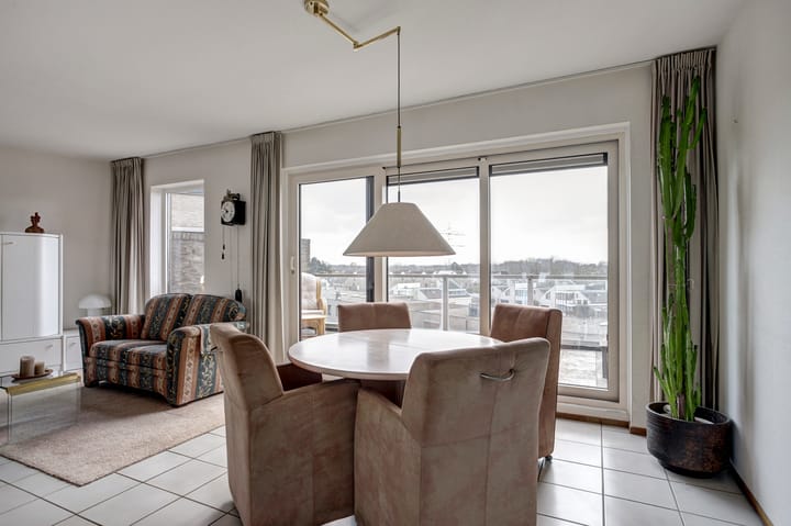 Foto 28 van Reviuslaan 48