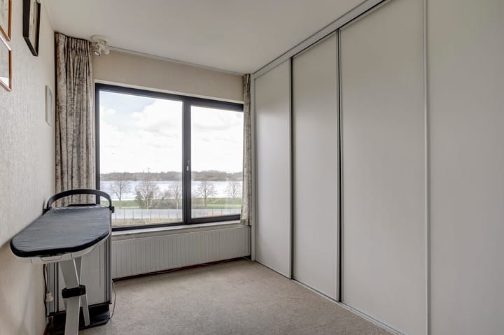 Foto 42 van Reviuslaan 48