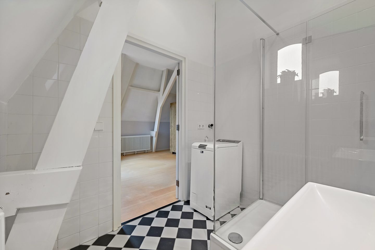 Foto 19 van Piet Heinplein 1-C