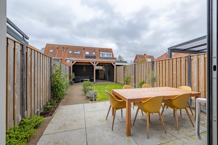 Foto 13 van Bessie Smithstraat 6