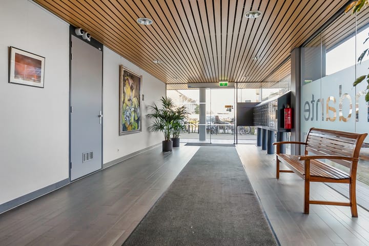 Photo 9 of Annie Romeinstraat 98