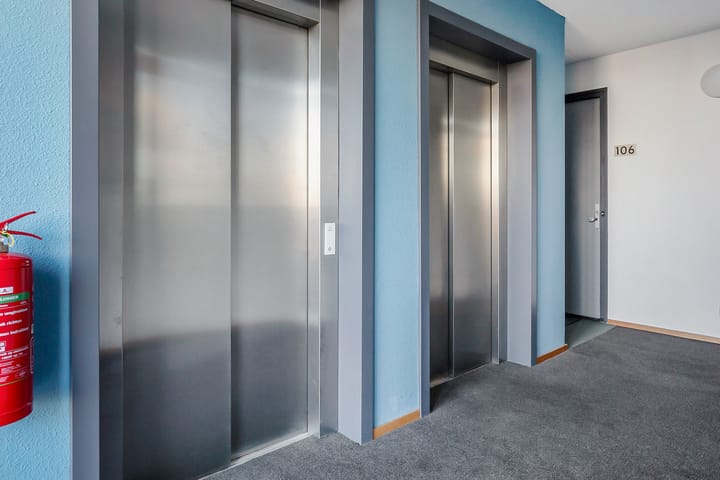 Photo 10 of Annie Romeinstraat 98