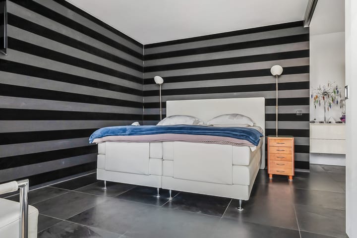 Photo 28 of Annie Romeinstraat 98