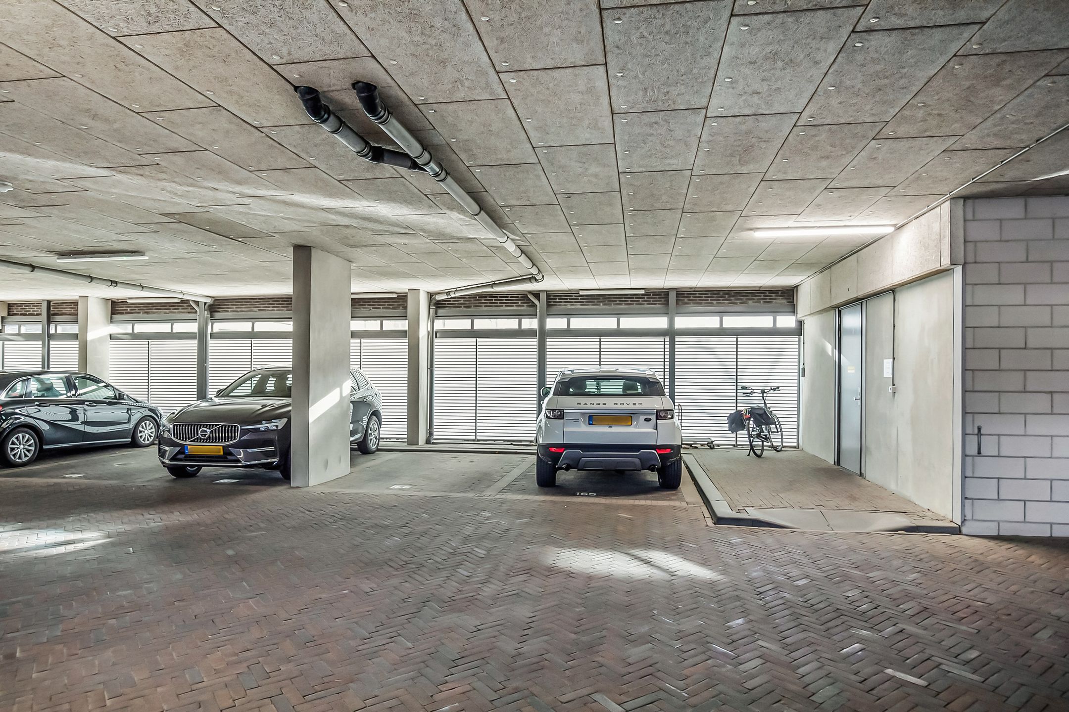 Foto 48 van Annie Romeinstraat 98