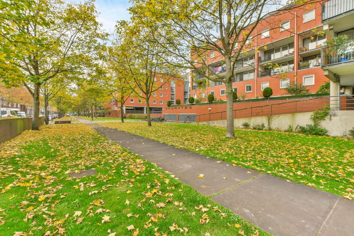 Foto 24 van Venetiëhof 135