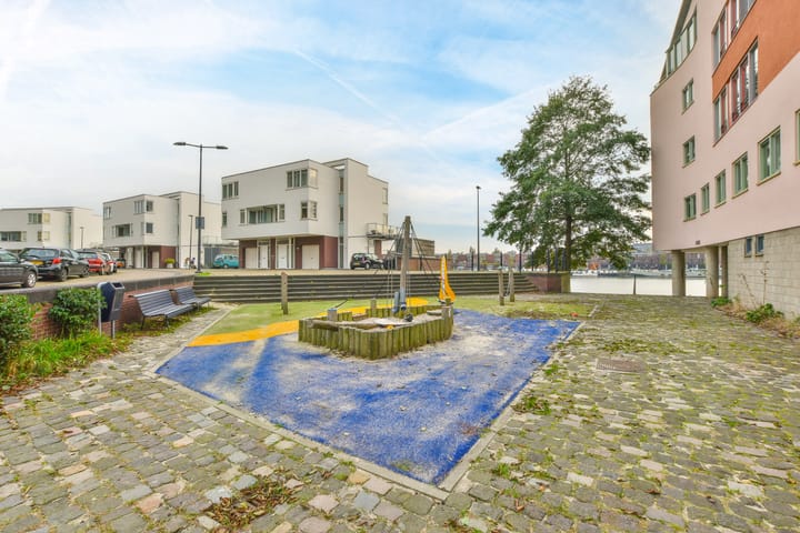 Foto 26 van Venetiëhof 135