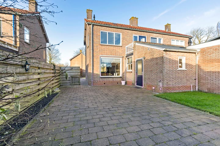 Photo 37 of Molewei 16