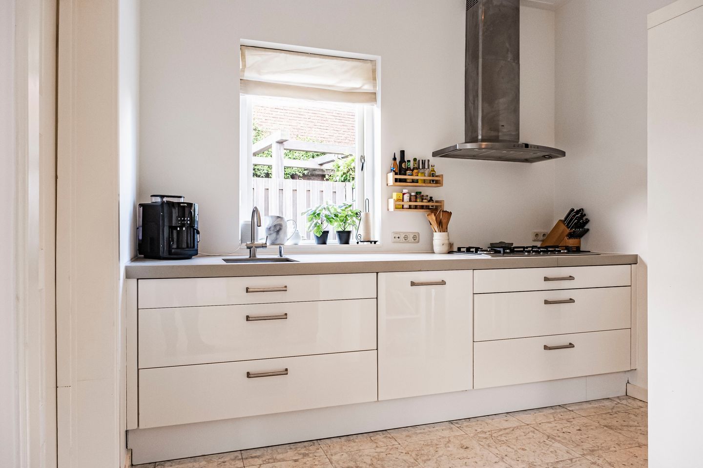 Foto 10 van Dr. Dirk Bakkerlaan 82