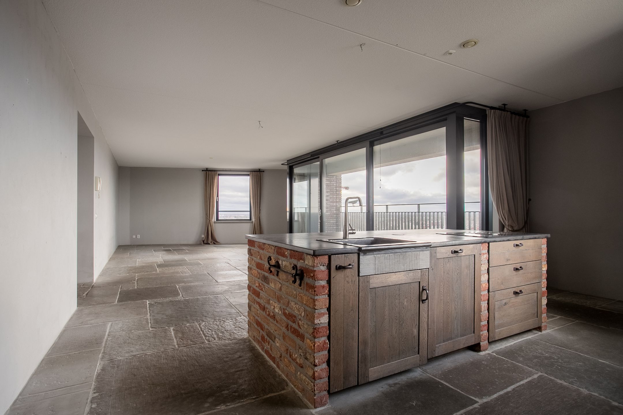 Photo 12 of Bastion 94