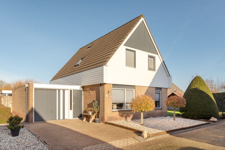 Foto 1 van Stjoerboard 82