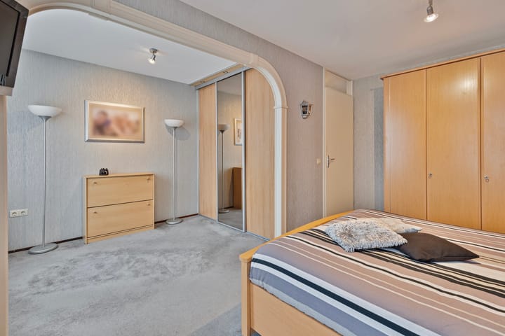 Foto 17 van Pernisstraat 106