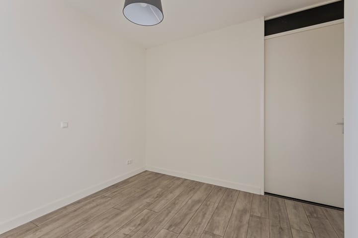 Foto 15 van Zuideinde 12-F