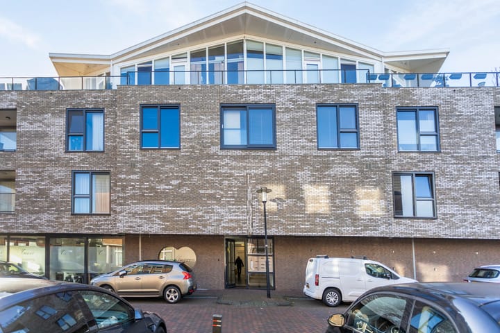 Foto 22 van Zuideinde 12-F