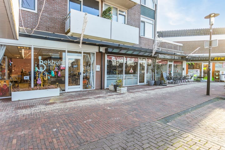 Foto 24 van Zuideinde 12-F