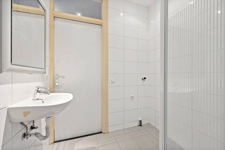 Foto 16 van Linnaeusstraat 147