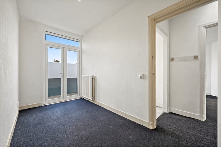 Foto 18 van Linnaeusstraat 147