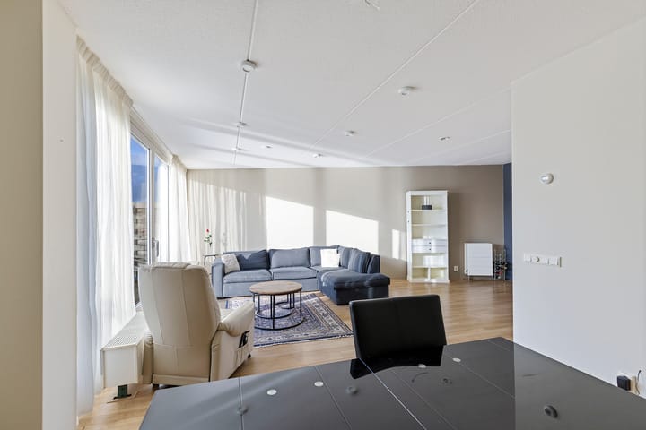 Foto 11 van Vuurvlinder 28